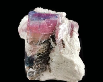 Tourmaline – rubellit, indigolite (BLUE CAP) - Mika pegmatite, Rangkul' Highlands, Gorno-Badakhshan, Tajikistan